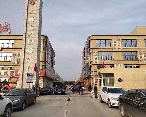 山西太榆國際汽配城車牌識(shí)別系統(tǒng)，三進(jìn)三出